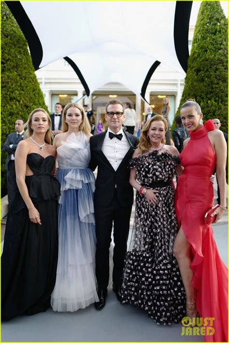 Full Sized Photo of gabriel macht wife jacinda barrett amfar gala 13 ...