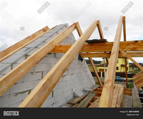 House Roof Top Wooden Image & Photo (Free Trial) | Bigstock