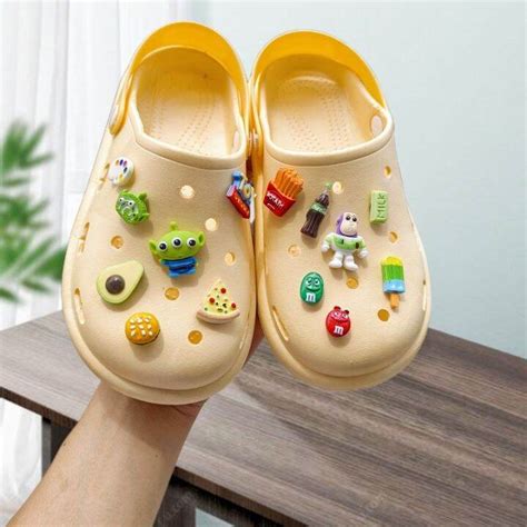 14Pcs/Set Cartoon Toy Story Crocs Jibbitz Charms Alien Buzz Lightyear ...