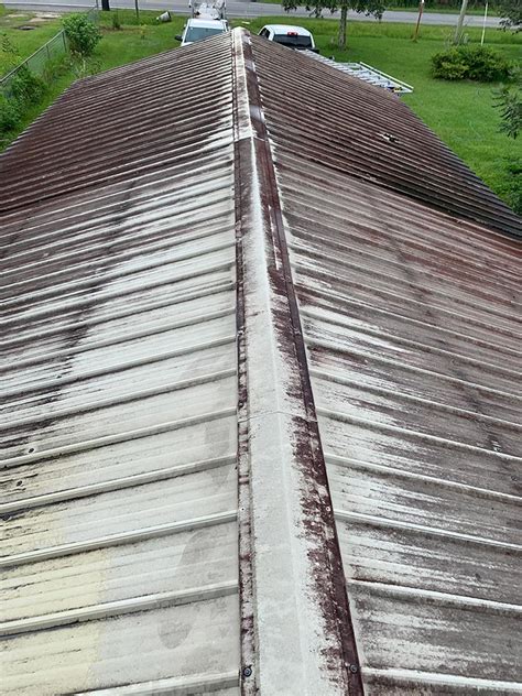 Metal Roof Cleaning in Palatka, FL | Sunshine Cleaning Service