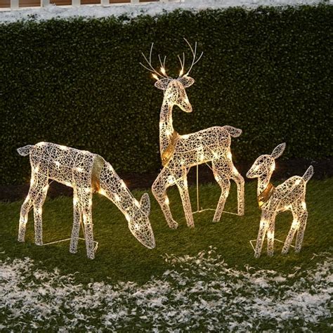 Lighted Outdoor Reindeer Family - Outdoor Lighting Ideas