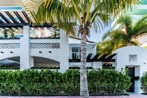 A Tour of the "Beach House" at 222 Ocean Drive in South Beach, Florida