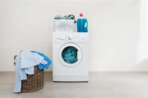 Signs Your Washing Machine Is About to Die | Reader's Digest