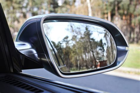 Adjust Your Mirrors to Work in Harmony - In The Garage with CarParts.com