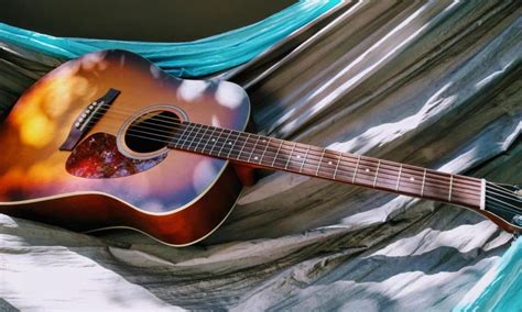 Best Acoustic Guitar Brands In 2019 - Beginner To Pro - Recommended