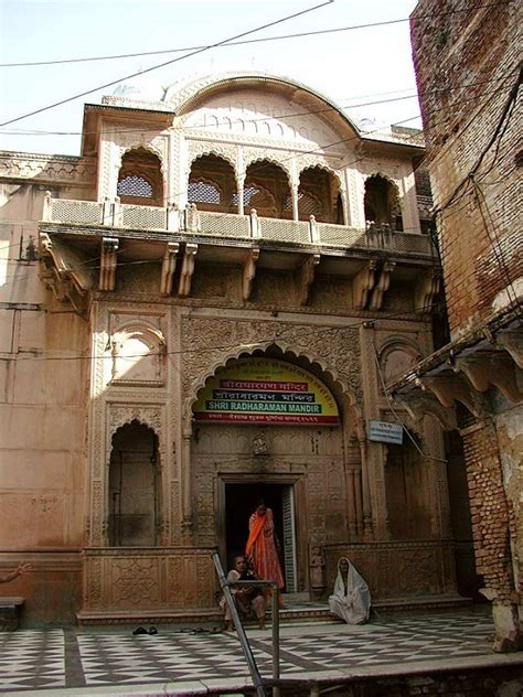 Radha Ramana Temple, Vrindavan - Timings, History, Darshan, Pooja Timings