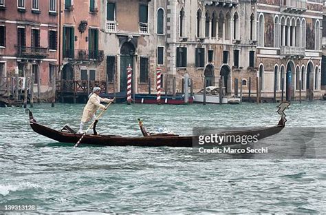 Gondolier Costume Photos and Premium High Res Pictures - Getty Images