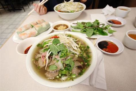 pho food near me open now - Belle Venegas