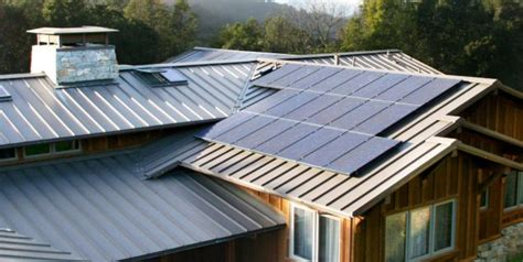 Solar panels installation on metal roofs - Worthouse.