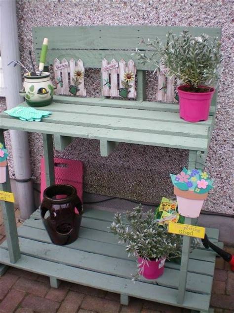 Diy Potting Bench Made With Pallets 99 Pallets