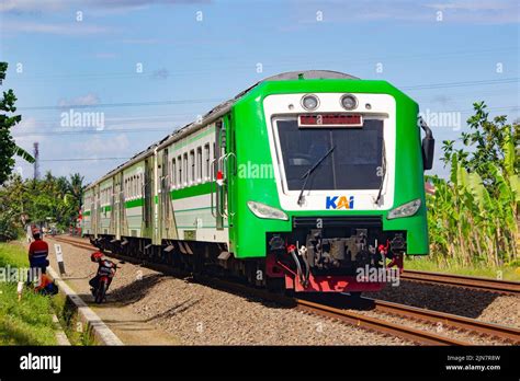 Kereta rel diesel hi-res stock photography and images - Alamy