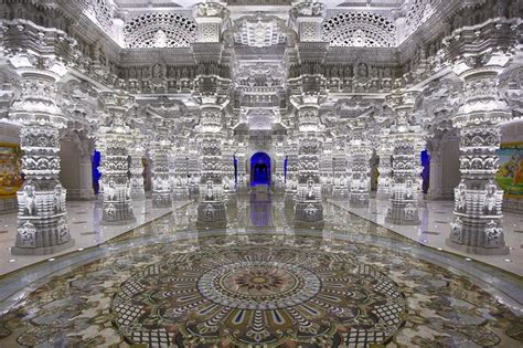 Shri Swami Narayana Hindu Temple in USA : r/ArchitecturePorn