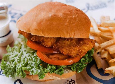 10 Restaurant Chains That Serve the Best Fish Sandwiches