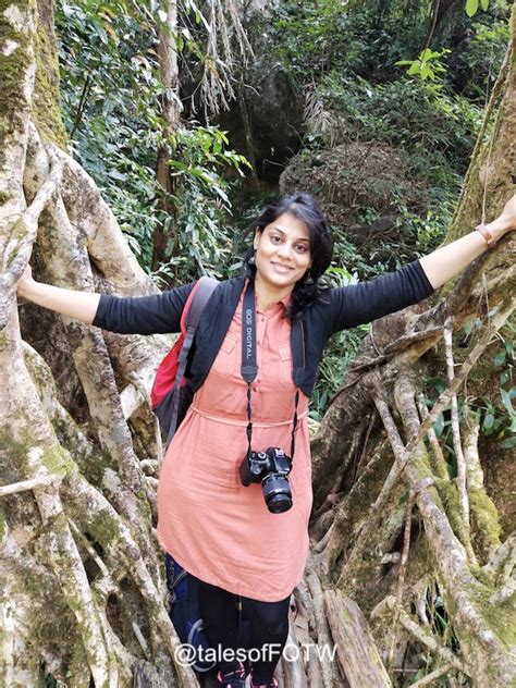 The Living Root Bridge of Meghalaya - Family on the wheels