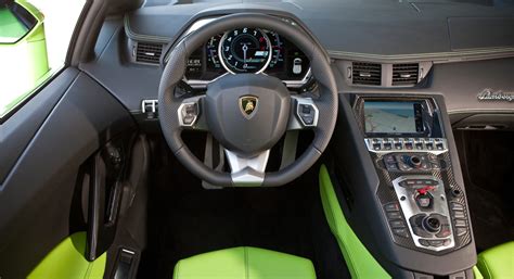 Lamborghini Aventador SVJ Roadster Interior