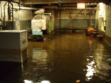 Basement Flood : How to Diagnose and Remedy Basement Flooding Problems ...