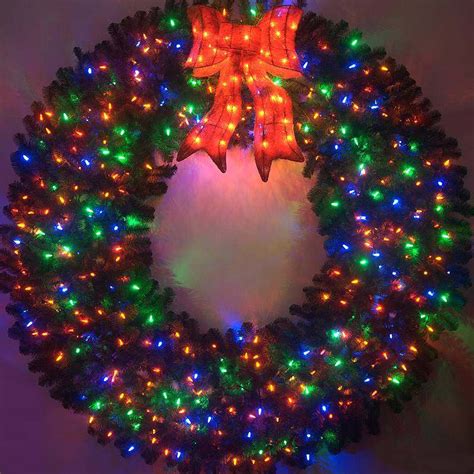 6 FOOT COLOR CHANGING L.E.D. CHRISTMAS WREATH ...