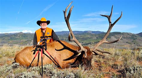 Highlights of Hunting Elk With Revolvers - North American Deer Hunter