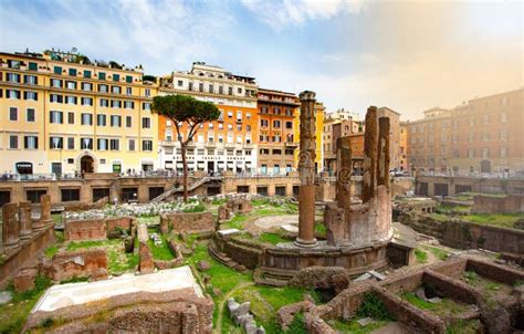 Ancient ruins in Rome editorial stock photo. Image of heritage - 134143563