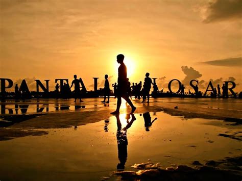 Pantai Losari - Pesona Pantai Ektosis Makassar