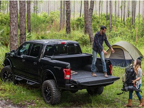 Gator SFX Tri-Fold Soft Folding Tonneau Cover | RealTruck