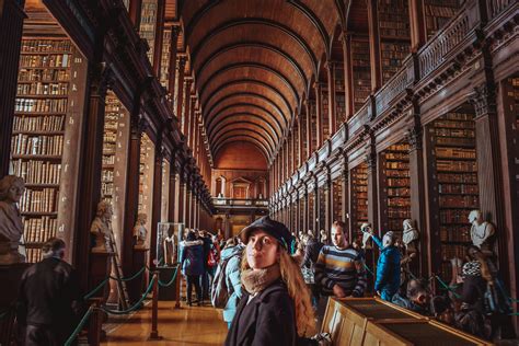 Visit Trinity College Library, Dublin: The Long Room • Svadore