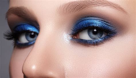 How To Do Dark Blue Eye Makeup | Saubhaya Makeup