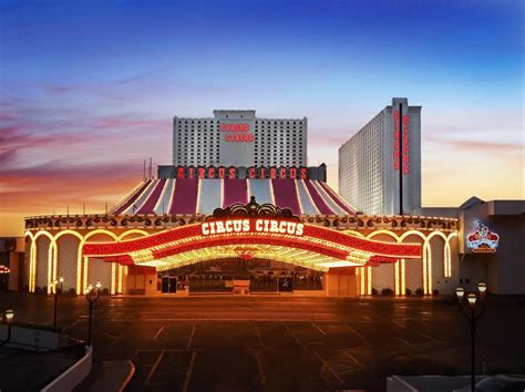 Circus Circus Suites and Rooms | Las Vegas Suites