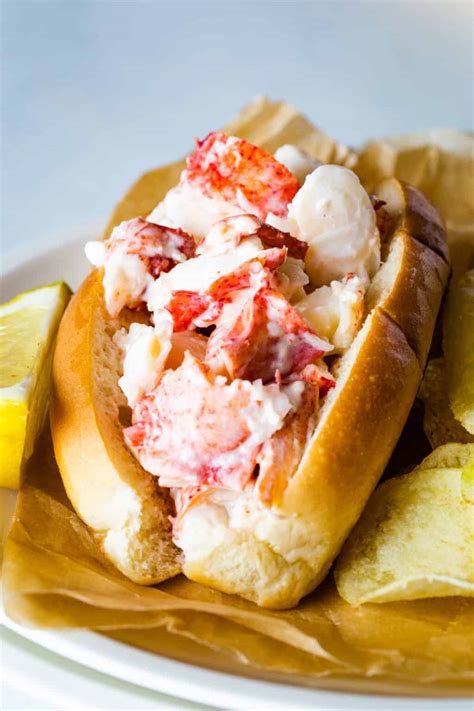 How to Make a Lobster Roll - Cook Fast, Eat Well