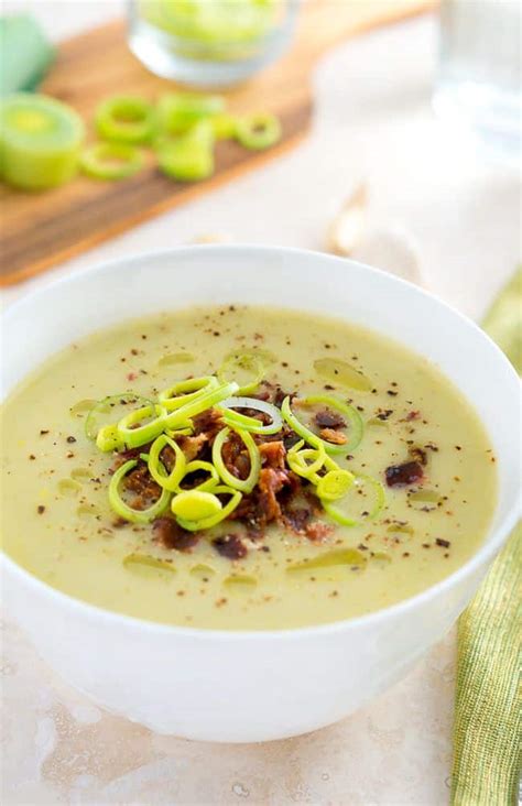 Creamy Potato and Leek Soup | Delicious Meets Healthy