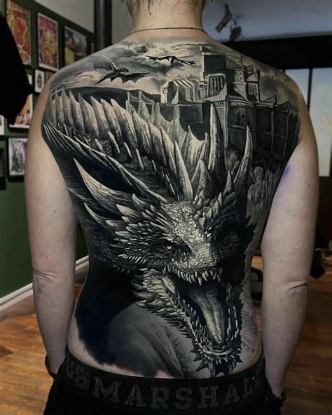 Colossal Dragon | Tatouage dragon, Idées de tatouages, Tatouage