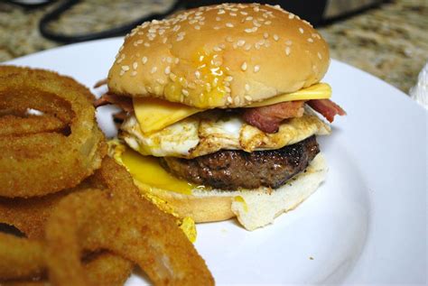 Bacon Egg and Cheese Burger - SavoryReviews