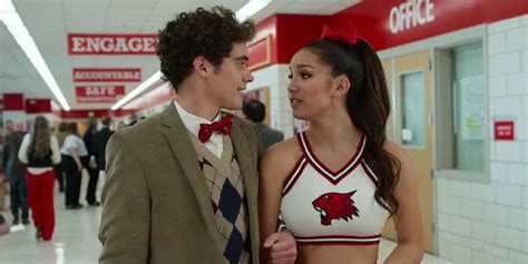 'HSMTMTS' Season 4 Trailer: Original Wildcats Return