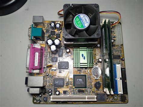 Shuttle FV24: the tiniest Pentium III motherboard. Might make an ITX ...