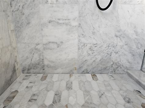 Marble shower walls have moisture in/behind them : r/Tile