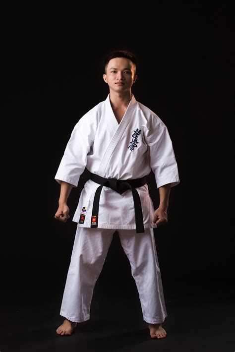 14 Basic Karate Stances Help You Build a Strong Base