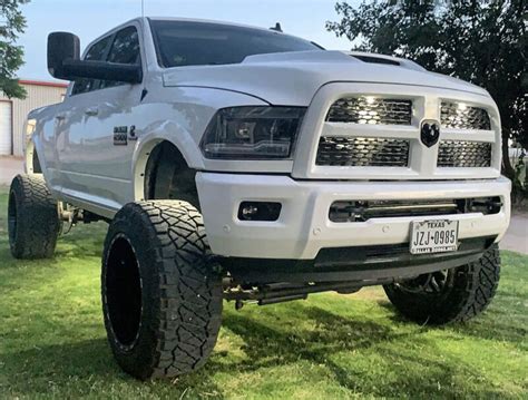 Meet the White Ghost – Lifted 2017 Dodge Ram 2500 Laramie on 37s ...