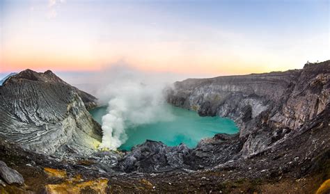 Mount Ijen Crater Volcano - Bali, Indonesia : r/travelphotos