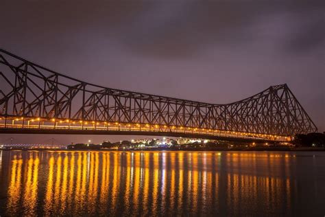 Howrah Bridge, Kolkata - Timings, History, Best Time to Visit