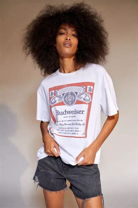 Graphic Tees for Women: Band, Vintage + More | Urban Outfitters | Urban ...