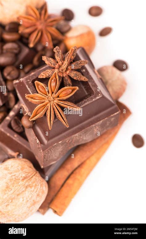 chocolate bars with its ingredients isolated Stock Photo - Alamy