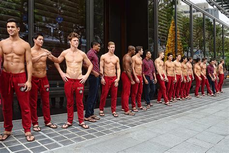 Hot! Hot! Hot! Shirtless Male Models at Abercrombie & Fitch Singapore ...