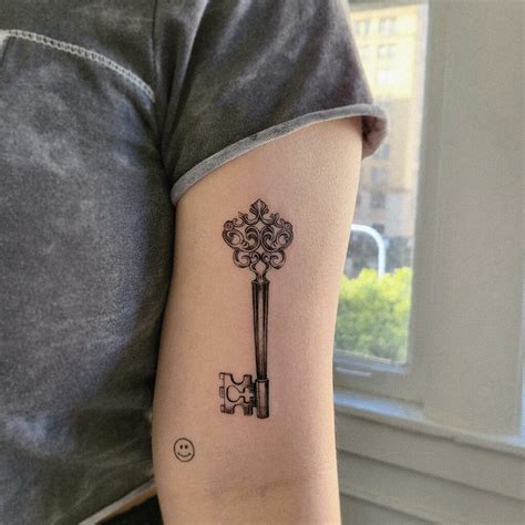 12+ Simple Key Tattoo Ideas To Inspire You!