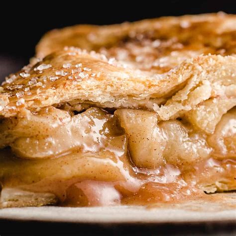 Easy Apple Pie Recipe (Just like Grandma Made!) - Little Spoon Farm