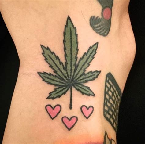 52 Simple Pot Leaf Tattoo Ideas - Tidy Tale