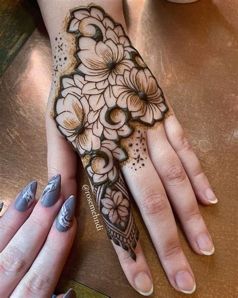 Lotus Mehndi Design 2022 Designs Mehndi Henna Instagram Finger Fingers ...