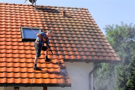 Soft Wash Roof Cleaning | Pressure Washing St. Petersburg