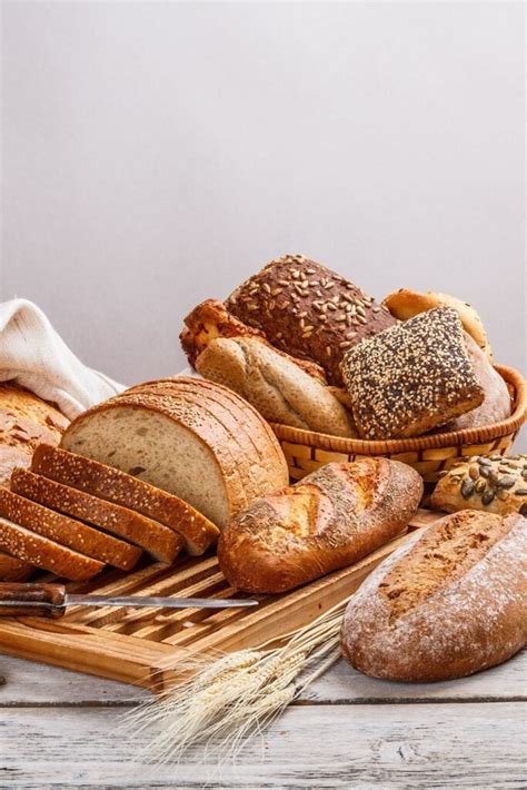 25 Types of Bread (Different Kinds From Around the World) - Insanely Good