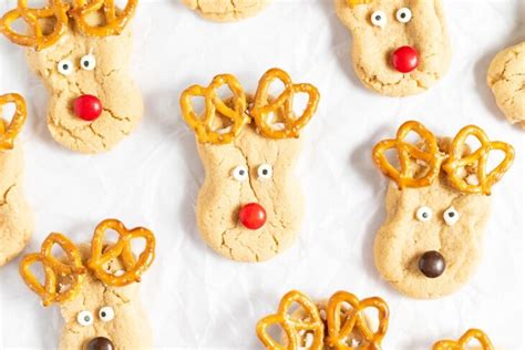 Peanut Butter Reindeer Cookies | Easy Cookie Recipes