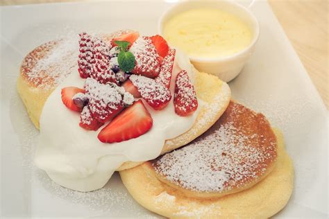 Do Souffle Pancakes Taste Eggy? What Is Normal? - Kitchen Seer